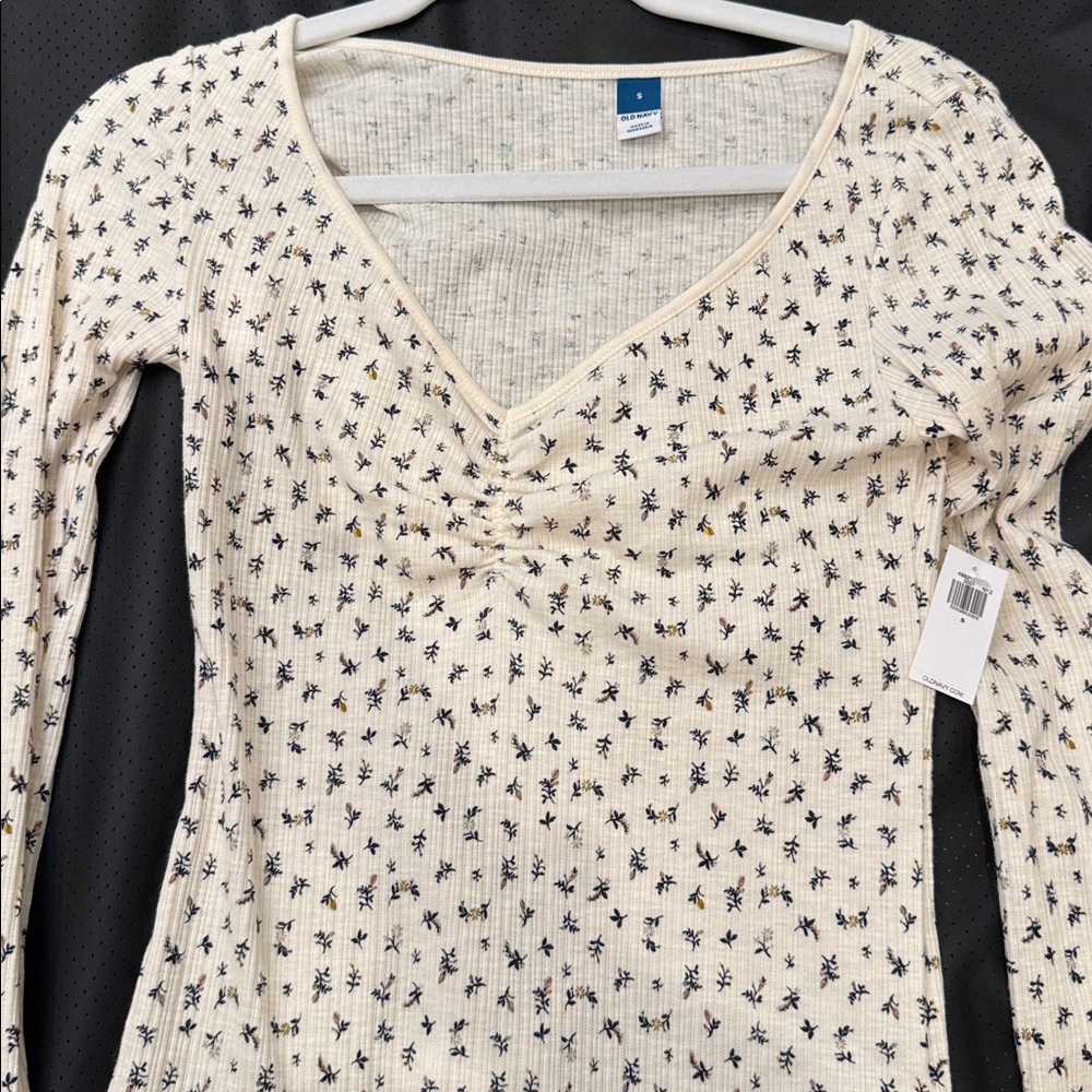old navy  V-Neck Long Sleeve Top